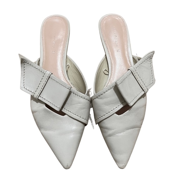 Zara slides - Picture 3 of 5